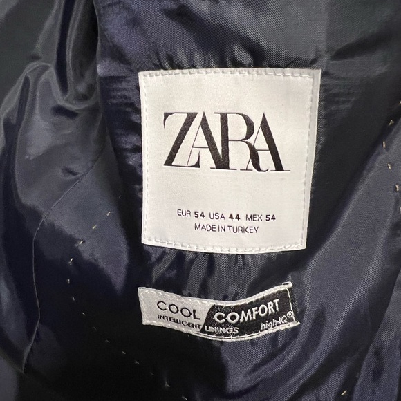 Zara Jacket - Picture 1 of 3